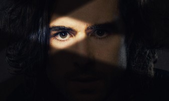 Ben Schnetzer in Y: The Last Man